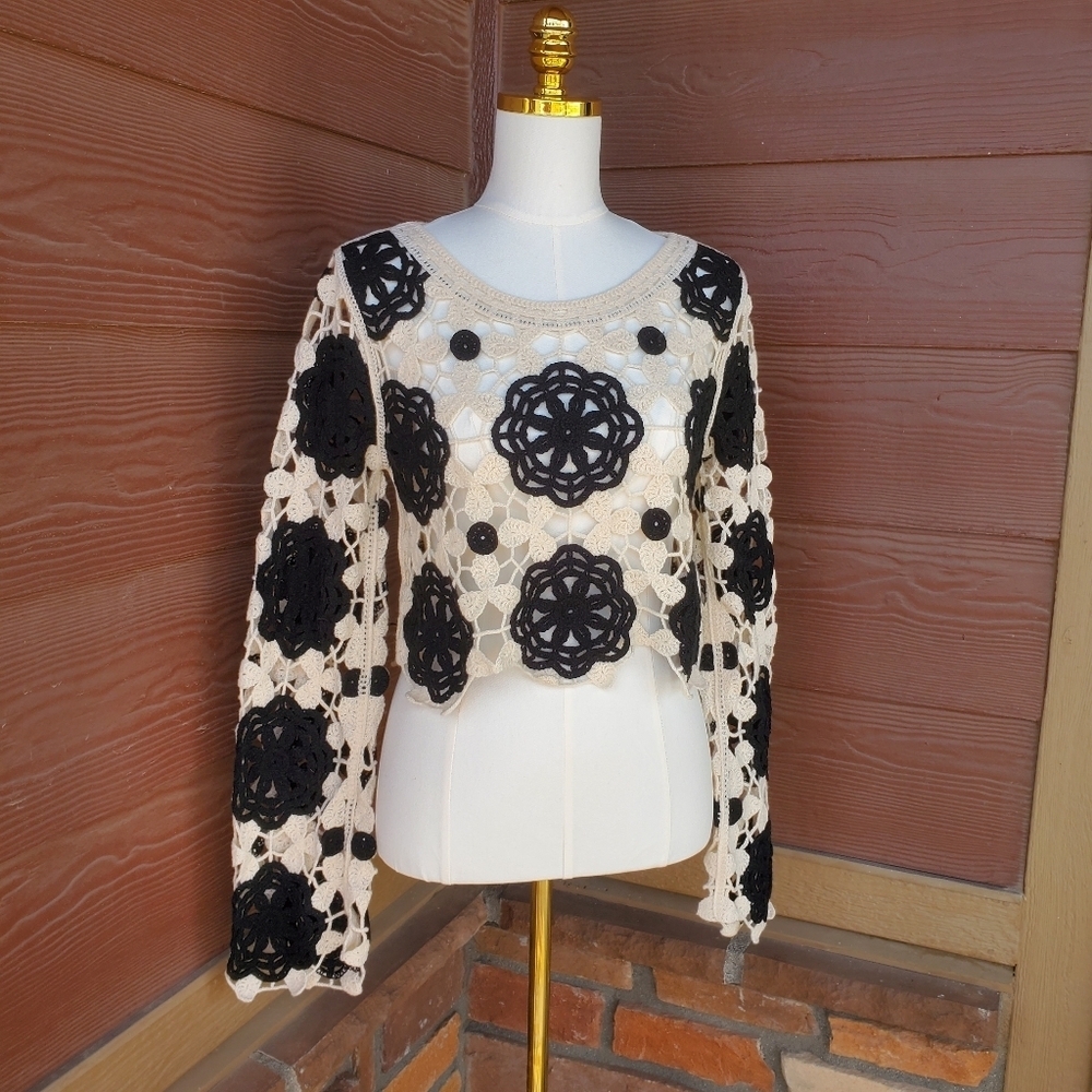 SHEIN Cream and Black Long Sleeve Crochet Bell Sleeve Cover-Up Beachwear Top - Picture 10 of 14